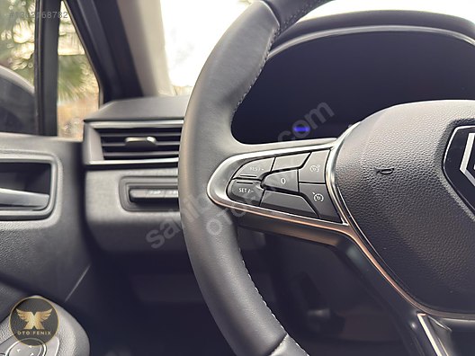 OTOFENİX 2024 RENAULT CLIO 1.0 TCE EVOLUTION 19.609 KM