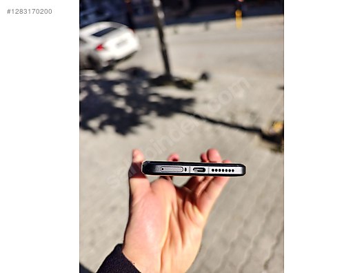 Used & Brand New Items / Cell Phones & Accessories / Cell Phones / Xiaomi / 15 Ultra