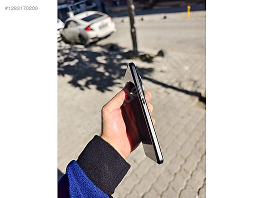 Used & Brand New Items / Cell Phones & Accessories / Cell Phones / Xiaomi / 15 Ultra