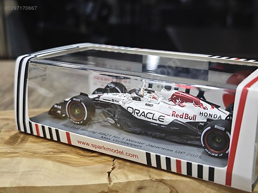spark RB16 1/43 ミニカー　70周年記念GP 1/43 スパーク S7696 レッドブルレーシング ホンダ RB16B トルコGP 2nd