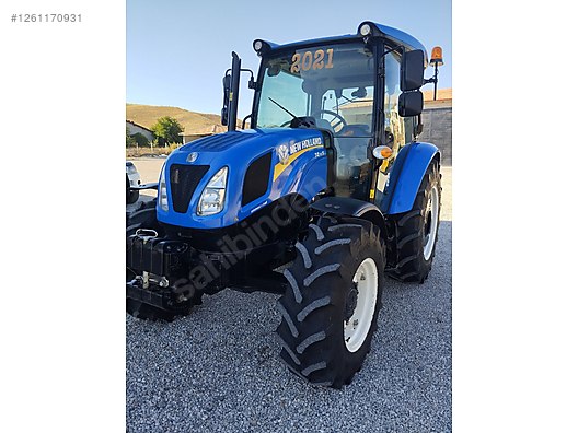 Machinery / Agricultural Machines / Tractors / New Holland / T4.70S