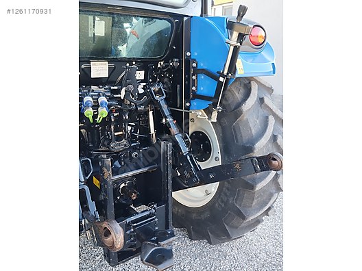 Machinery / Agricultural Machines / Tractors / New Holland / T4.70S