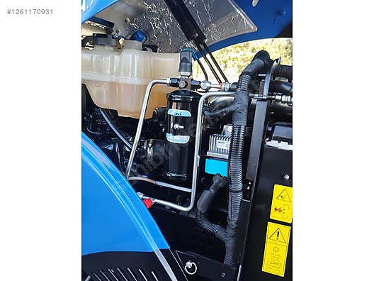 Machinery / Agricultural Machines / Tractors / New Holland / T4.70S