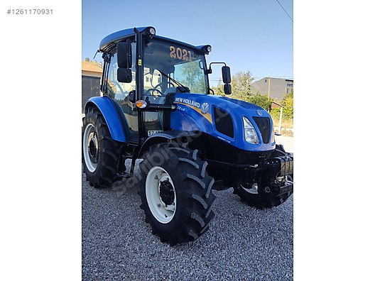 Machinery / Agricultural Machines / Tractors / New Holland / T4.70S