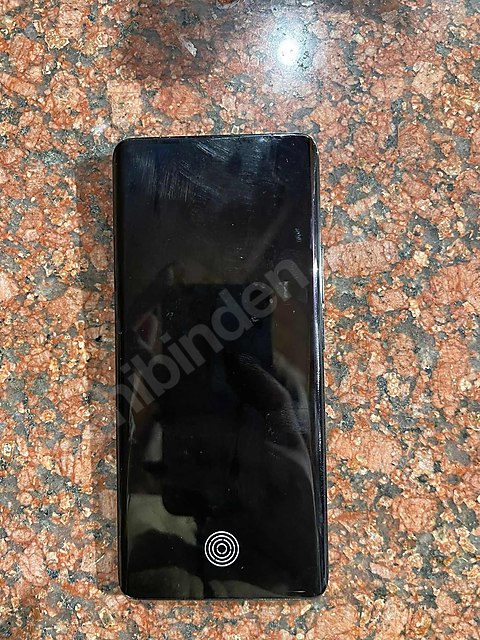 MÜDÜRDEN 2.EL AZ KULLANILMIŞ CEP TELEFONU