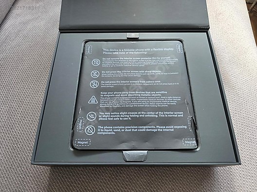 İkinci El ve Sıfır Alışveriş / Cep Telefonu & Aksesuar / Cep Telefonu / Honor / Magic V3