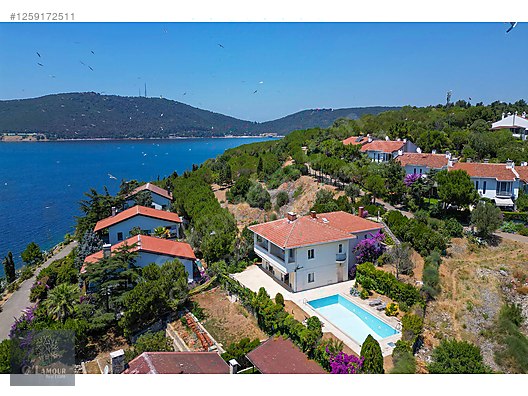GG NAHİT'TEN Sedefadası'nda Satılık Tek Tapuda İki Bitişik Villa