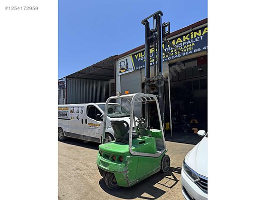 Machinery / Industrial / Carrying & Stacking Equipment / Forklifts / For Sale / Cesab