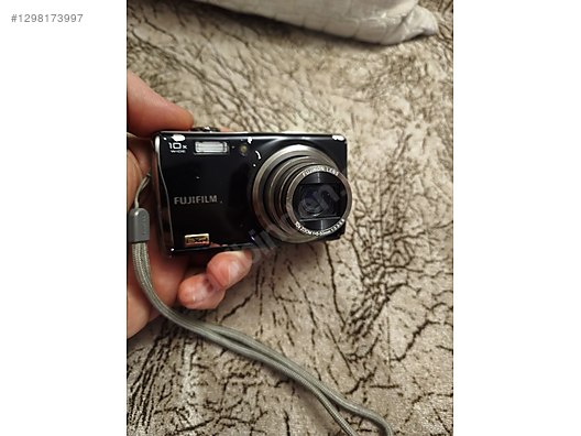 FUJIFILM FINEPIX F80 EXR ブラック　27mm～270mm Amazon | FUJIFILM デジタルカメラ FinePix F80EXR ブラック FX-F80EXR