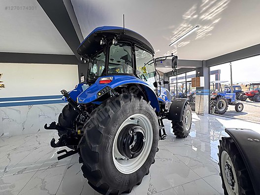 Machinery / Agricultural Machines / Tractors / New Holland / TR5.100