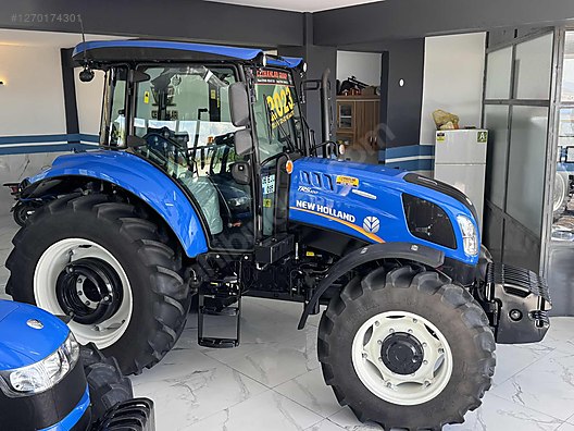 Machinery / Agricultural Machines / Tractors / New Holland / TR5.100