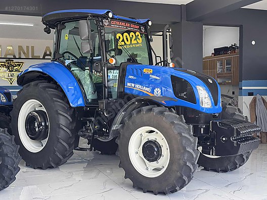 Machinery / Agricultural Machines / Tractors / New Holland / TR5.100
