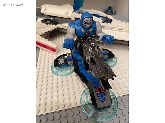 LEGO DC Comics Super Heroes: Darkseid Invasion (76028) sahibinden