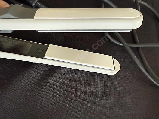 Used & Brand New Items / Beauty & Healthcare / Hair Care / Hair Styling & Drying / Hair Straightener