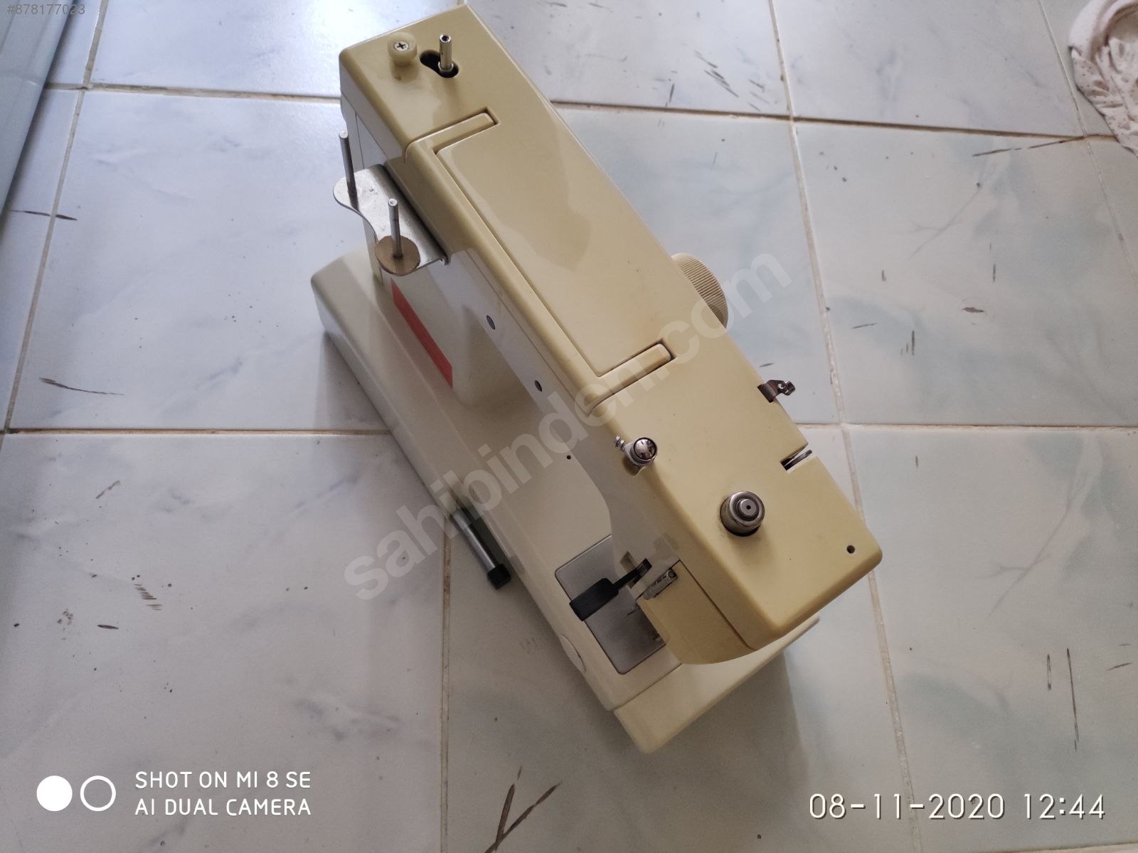 ALMAN MALI DİKİŞ VE NAKIŞ MAKİNASI Victoria Dikiş Makinesi ve Küçük