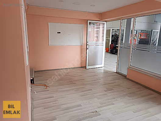 Pendik Yenişehir Grup Centerda Kiralık Dükkan No : 153