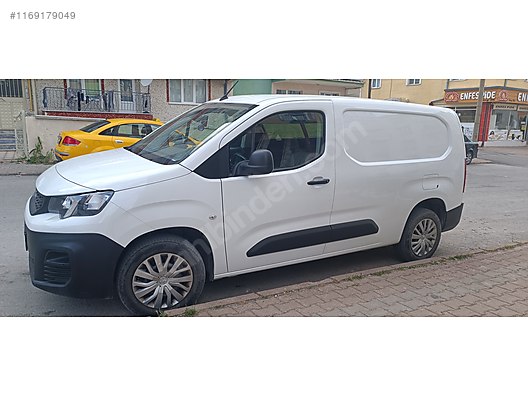 Peugeot Partner 1 5 BlueHDi Comfort 40 xxx km hatasız 2 1  