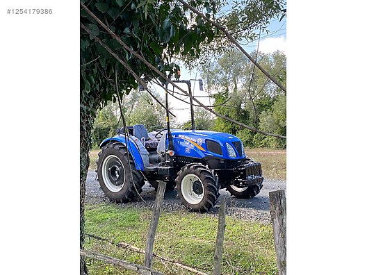 Machinery / Agricultural Machines / Tractors / New Holland / TD4.78B