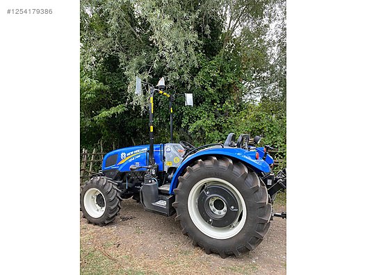 Machinery / Agricultural Machines / Tractors / New Holland / TD4.78B