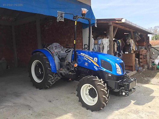 Machinery / Agricultural Machines / Tractors / New Holland / TD4.78B