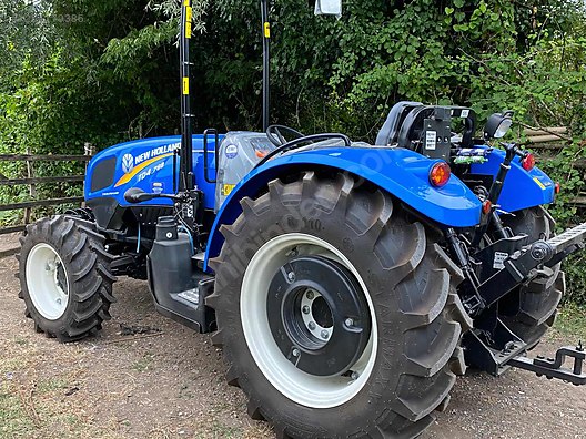 Machinery / Agricultural Machines / Tractors / New Holland / TD4.78B