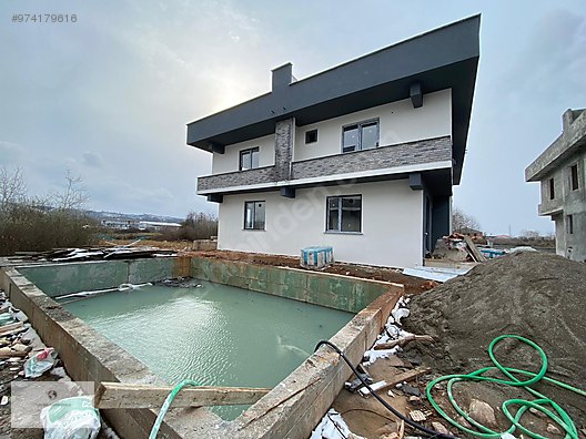KARASUDA MÜSTAKİL BAHÇELİ 2+1 YERDEN ISITMA HAVUZLU VİLLALAR #974179616