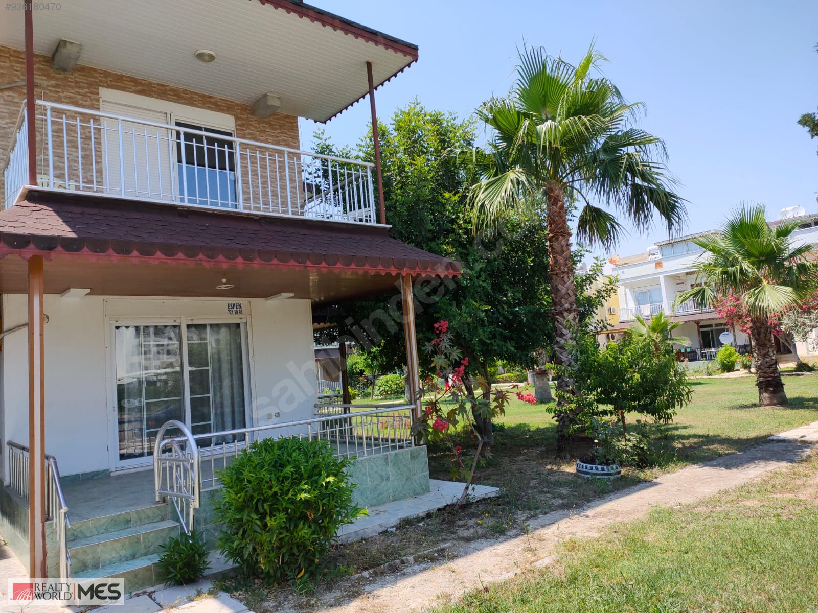 BOĞAZKENT�TE HAVUZLU SİTEDE DENİZE YAKIN 2+1 KATTA YAZLIK Satılık