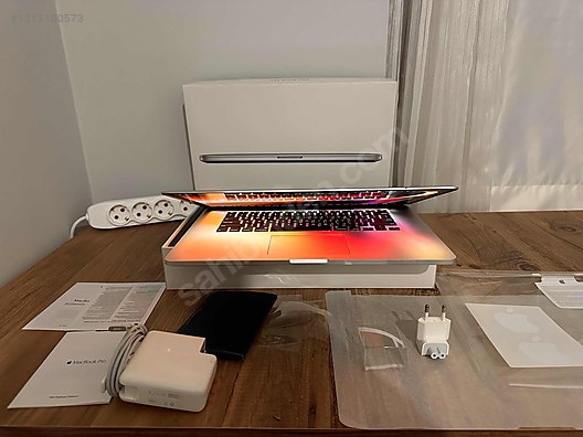 達様　MacBook Apple Macbook / SIFIR GİBİ MACBOOK PRO QHD RETİNA +i7HQ +AMD