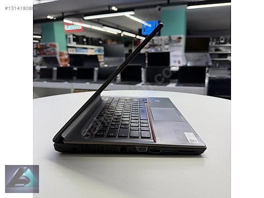Fujitsu / Laptop Fujitsu Notebook Lifebook E746 i5 6300U 8Gb