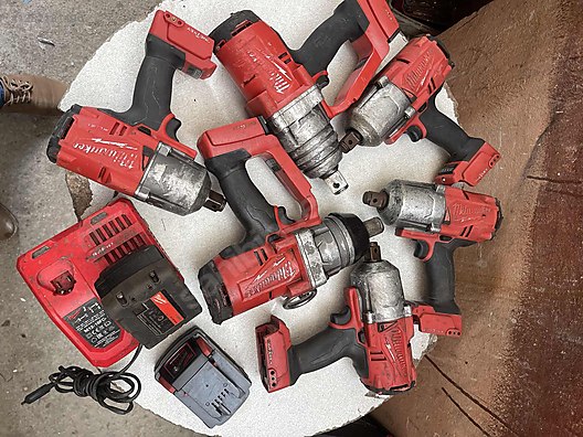 Used & Brand New Items / Garden & Home Improvement / Hand Tools / Electric / Drills