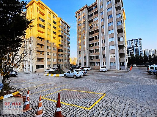 ESENYURT, METROBÜSE YÜRÜME MESAFESİNDE SATILIK 3+1
