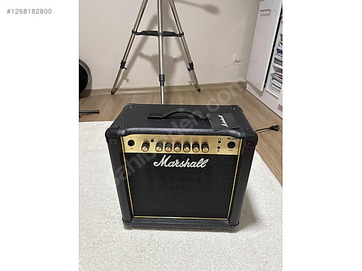 Squier Elektro Gitar