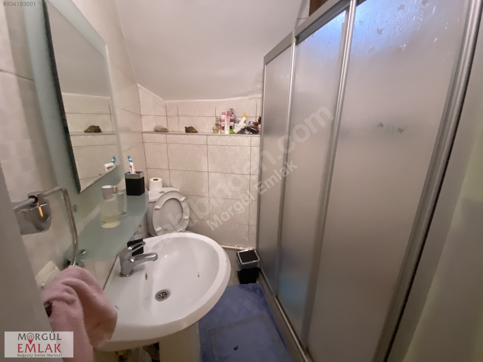 EMLAK ÇENGELKÖY�DE BAHÇELİ OTOPARKLI MÜSTAKİL EV Satılık