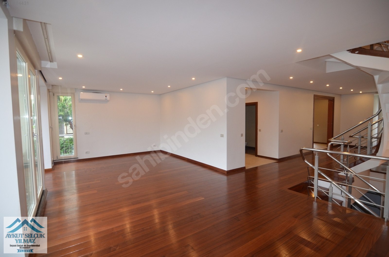 FLORYA�NIN EN GENİŞ BÖLGESİNDE HAVUZLU 6+1 450M2 MÜSTAKİL Satılık