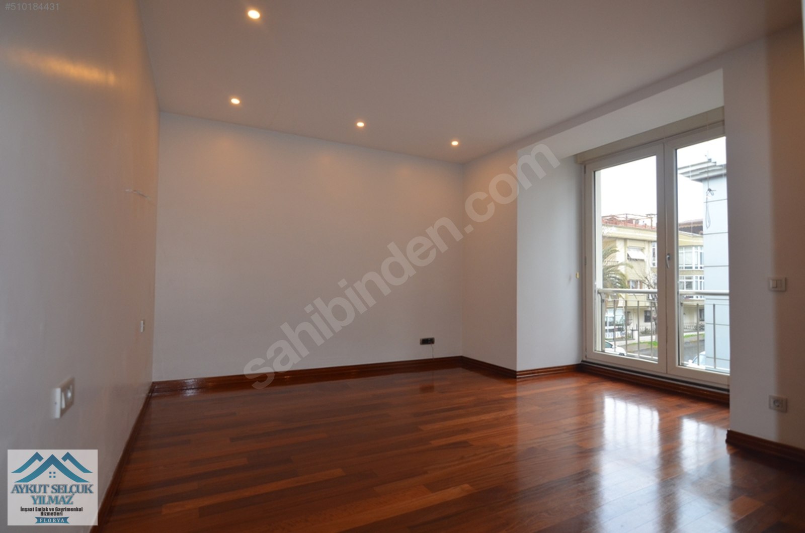 FLORYA�NIN EN GENİŞ BÖLGESİNDE HAVUZLU 6+1 450M2 MÜSTAKİL Satılık