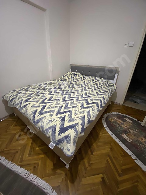 Çift kişilik yatak