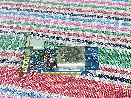 İkinci El ve Sıfır Alışveriş / Bilgisayar / Masaüstü / Donanım / Ekran Kartı