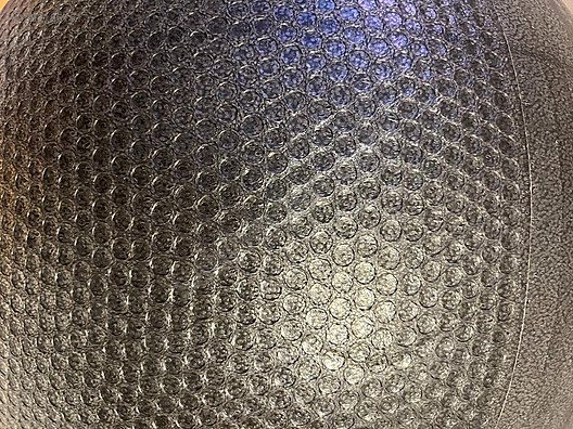 Used & Brand New Items / Sports / Pilates, Yoga & Gymnastic / Pilates Balls