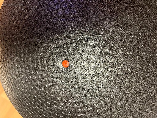 Used & Brand New Items / Sports / Pilates, Yoga & Gymnastic / Pilates Balls