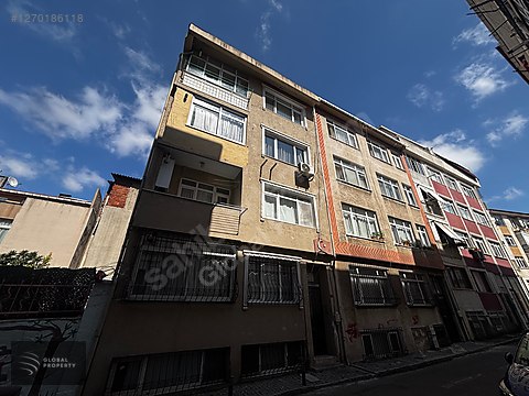 Üsküdar Yatırımlık Kat İrtifaklı 2.5+1 Satılık...