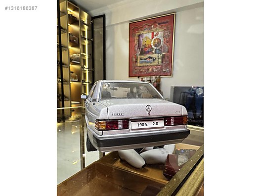 Autoart Diecast Model 1:18 Mercedes Benz Araba - 1316186387