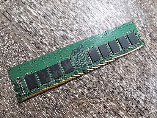 ddr4 ecc 16gb 1枚　micron製 Micron 16gb DDR4 2400T EE1 Server ECC Ram Dell T40 3620 vb. on