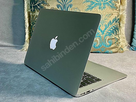 Apple Macbook / Apple MacBook Air 2013 Notebook A1466 on