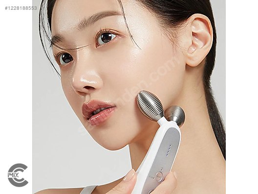 Medicube Age-R Derma Shot Electro Facial Massager - Cilt Bakım