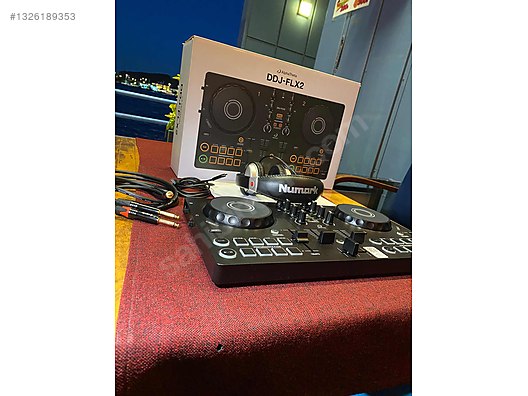 Dj flx2 makine sıfır 20 günlük kulaksız mevcut iki kablo