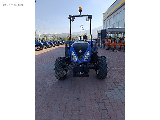 Machinery / Agricultural Machines / Tractors / New Holland / T3.75B