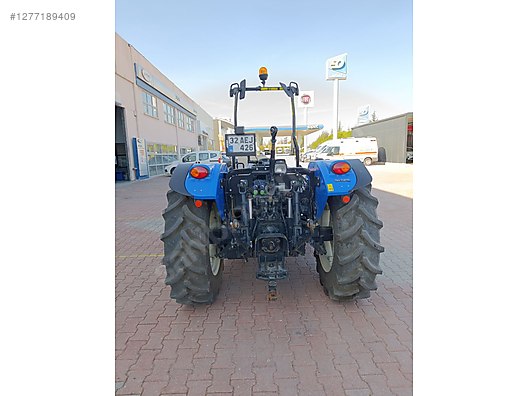 Machinery / Agricultural Machines / Tractors / New Holland / T3.75B