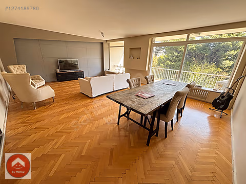 by MUTLU I Alsancak'ta Kültürpark Fuar Karşısı Satılık 3+1 Daire