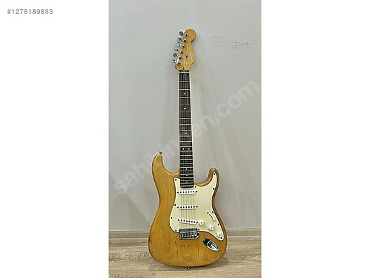 İkinci El ve Sıfır Alışveriş / Müzik / Müzik Aletleri / Telli Çalgılar / Gitar / Elektro