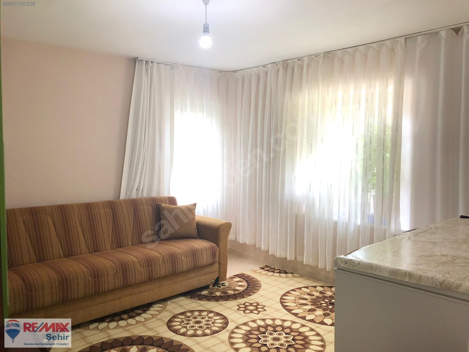 YALOVA TERMAL AKKÖY DE SATILIK MÜSTAKİL 2 KATLI BAHÇELİ EV Satılık